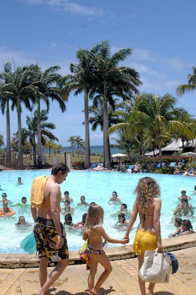 Residence Pierre & Vacances Premium Les Ilets Сен-Лу Екстериор снимка