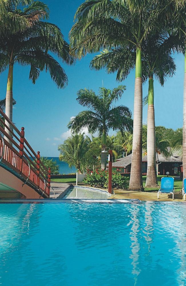 Residence Pierre & Vacances Premium Les Ilets Сен-Лу Екстериор снимка